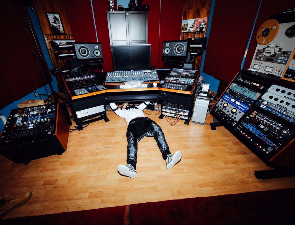 Oil change @FLUXStudiosNYC https://t.co/h4nYifFMeJ