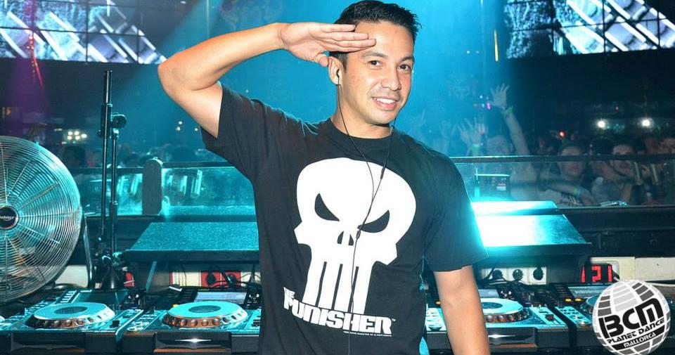 jillbeebie's tweet photo. The weekend is HERE! Turn in to BCM Radio with @LaidbackLuke! - https://t.co/3c1gvbGFwf https://t.co/pEpA8Fae6Q