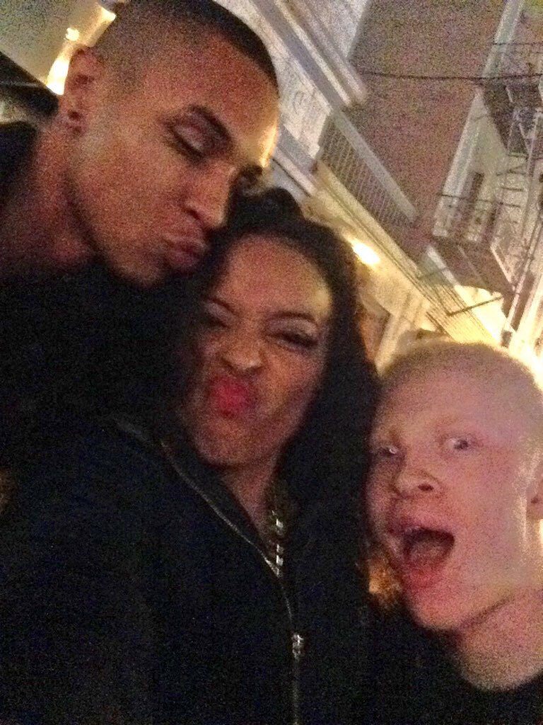 madisonjaye_'s tweet image. Selfies with my hubbies !!! #MissingCali @ShaundRoss