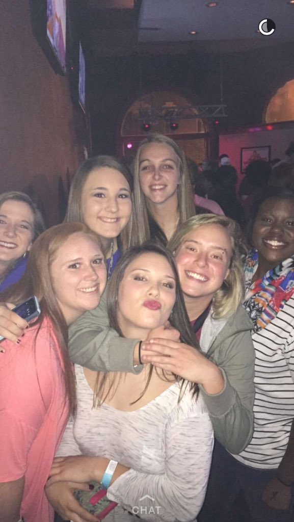 allee_29's tweet photo. Super sad I can't post about these hoes after midnight #gswsoftball https://t.co/YQ8ekQ96NL