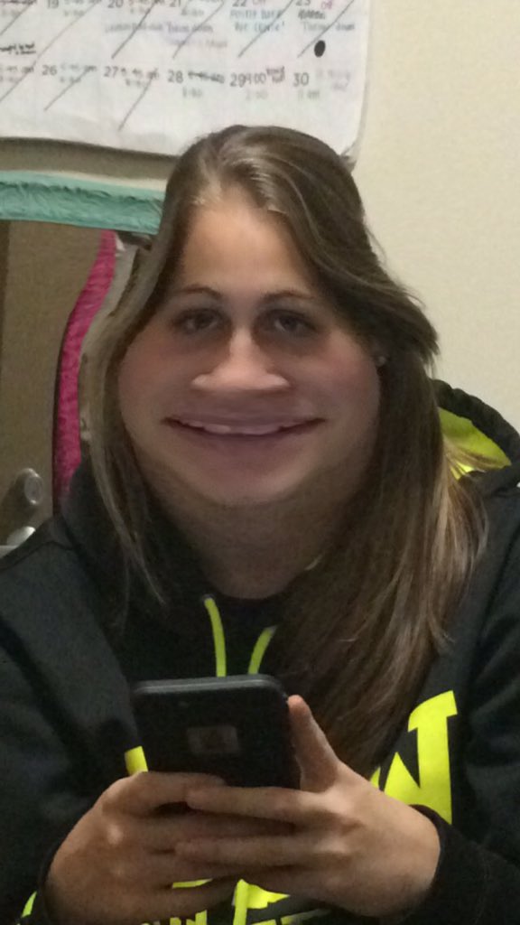 allee_29's tweet photo. Super sad I can't post about these hoes after midnight #gswsoftball https://t.co/YQ8ekQ96NL