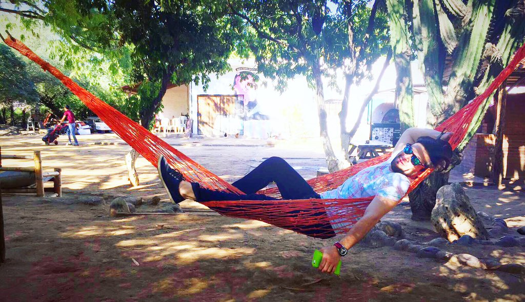 peppeslzr's tweet photo. #masrelax https://t.co/1GwTsvtIMQ