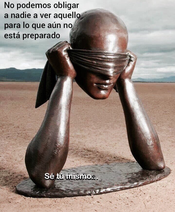 rauloteq's tweet photo. "No cambies para agradar a la gente, sé tú mismo y la gente correcta te querrá." https://t.co/tqY9BVFTRu