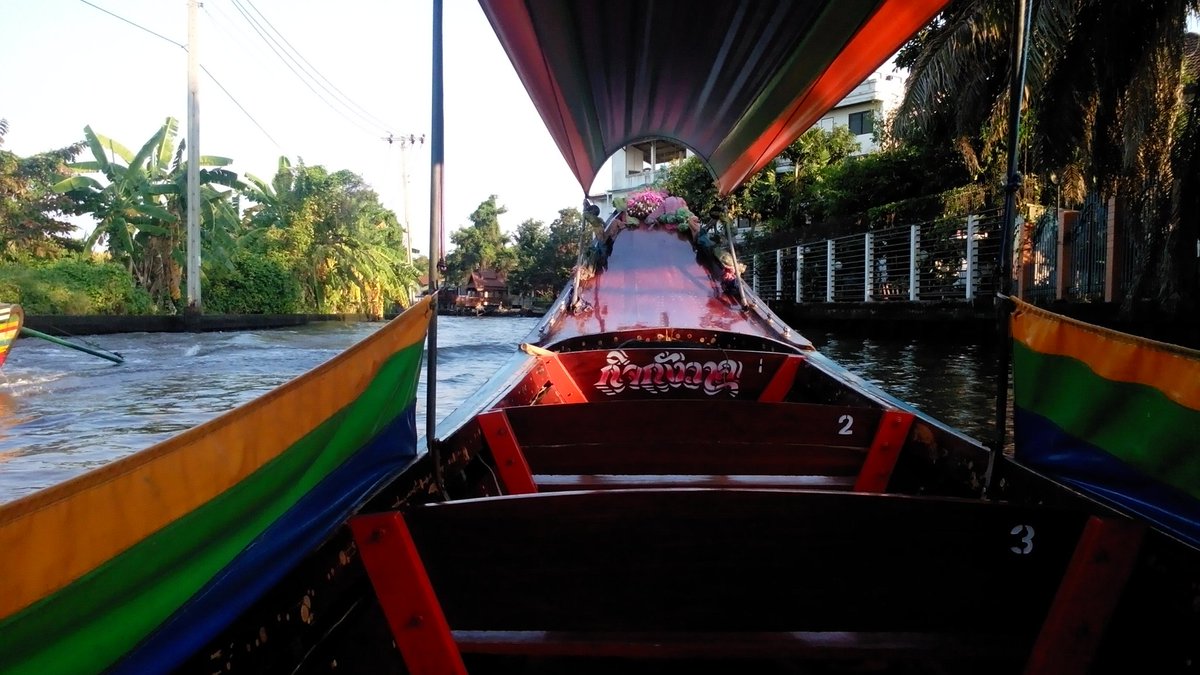 diario_viaggi's tweet photo. #Thailand #travel #bangkok #chaopraya #diarioviaggi https://t.co/p2OhckL1av #kolae #river #amazong #followme https://t.co/ycFemu6OaY