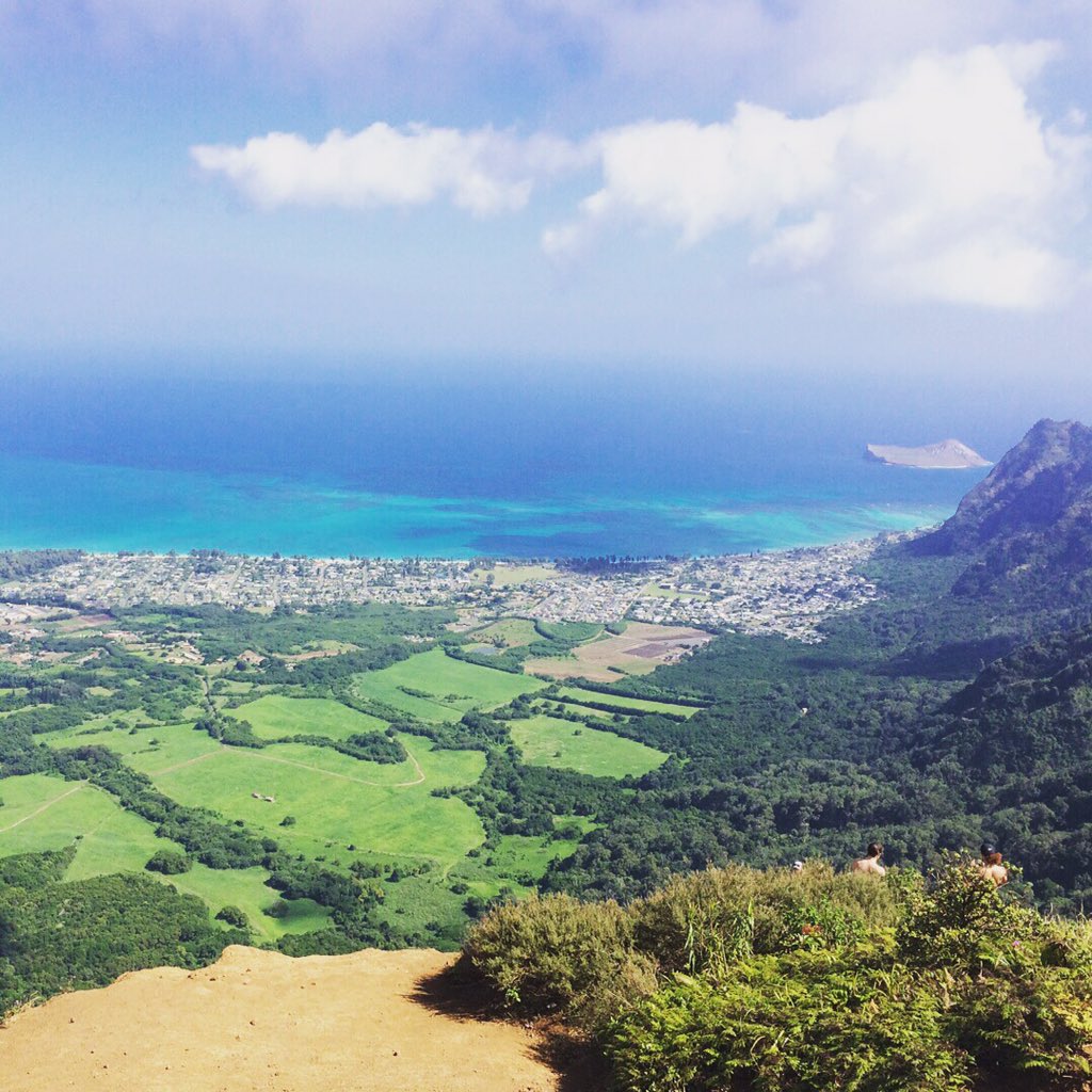 twitStudioLife's tweet image. I miss Hawaii and it's hot weather already!!
#hawaii #kailua #studiolife #studdiolifellc #getofthestudio #stretch