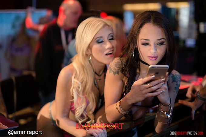 Thanks to @emmreport for capturing these awesome shots during AEE ?? @CristiAnnXO @TiffanyWatsonX https://t