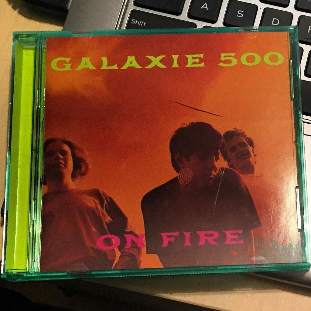 JennaTilveran's tweet photo. @talkingradioheads : https://t.co/oR9r34q11g | On Fire - Galaxie 500 (1989) #galaxie500 #onfire #dreampop #slowcor… https://t.co/sIqfDX0iJm