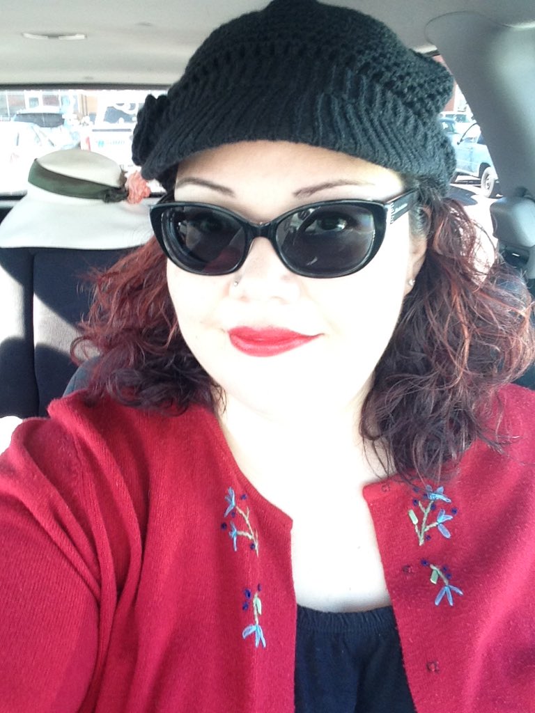 pnylane51's tweet photo. Wearing red lipstick for my Grandma Pauline's birthday. #angelinheaven https://t.co/FThpkwN6jx