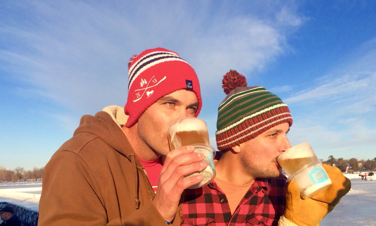 nICEmug's tweet photo. US pond hockey championships   Lake Nokomis. Minneapolis #beer #nicemug #pondhockey #ice https://t.co/umYxMlNS7f