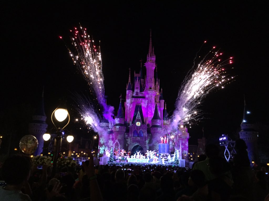 disney was so fun! hope i can go back soon😍