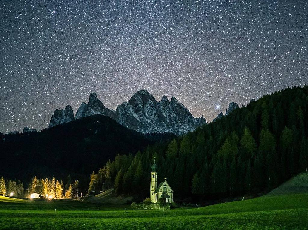 chrisburkard's tweet image. Below this bed of stars &amp;amp; deep in the Italian Dolomites sits the St. Johann Church. I've been dreaming of seeing th…