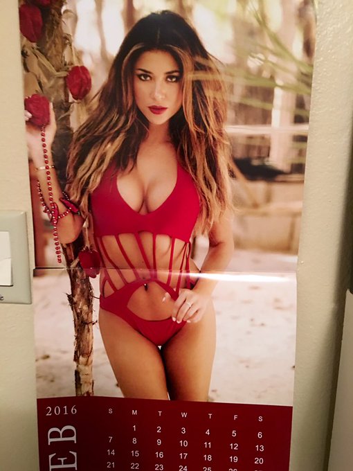 ?RT @LatinoTiger: February is #spectacular @ariannyceleste https://t.co/KvY8bODy3Z