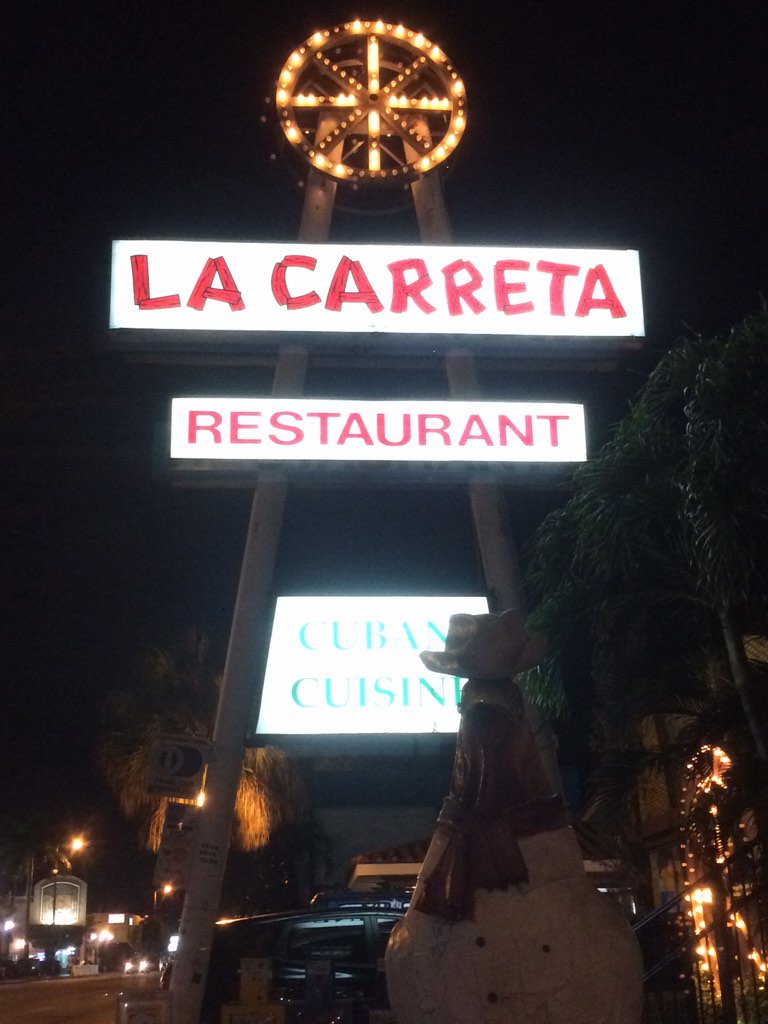 BCNY212's tweet photo. #EatingMiami #Versailles #LaCarreta #CalleOcho https://t.co/aiA0F1H8Tw