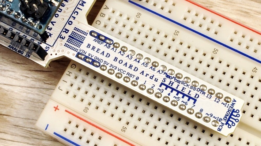 hackaday's tweet photo. Makers of ArduShield claim it's "most versatile shield ever" -- weigh in on #HackadayIO: https://t.co/D9ZZX9B7j3 https://t.co/IT0qY26BfA