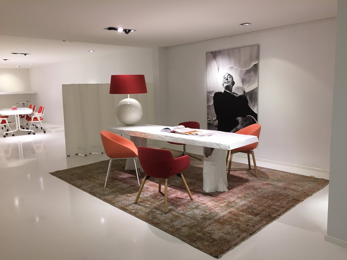 Artifort's tweet photo. We love the mix of Mood and Beso chairs at the showroom of our partner @VeltoInterstuhl! https://t.co/01z4CW7urz
