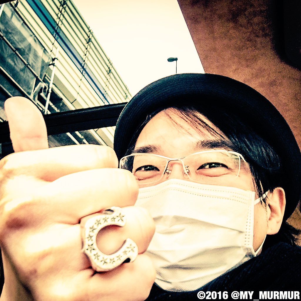 MY_MURMUR's tweet photo. 基本ポジティブ野郎ですが、そりゃ時には溜息つく事もありますワ。人間だもの。過剰に受け止められてしまうとドギー＆マギー。あーそんなに深刻な事じゃないのにィ！と。さて、次の現場も楽しんでいきまっしょい！ https://t.co/8MUZu8f0jc