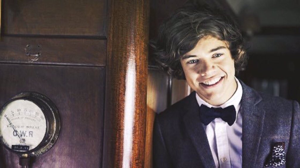 LarrysRendevous's tweet photo. #HarryIs22 https://t.co/0jMkZLvfFF