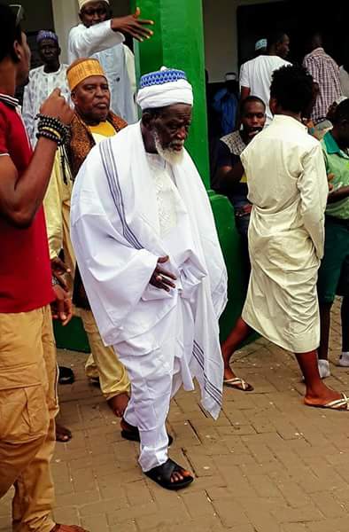Sarkin_Zongo's tweet photo. My father my everything.Long live Imam....#BayeDoEverything #BayeTakeOver https://t.co/jxwZlwpI8E