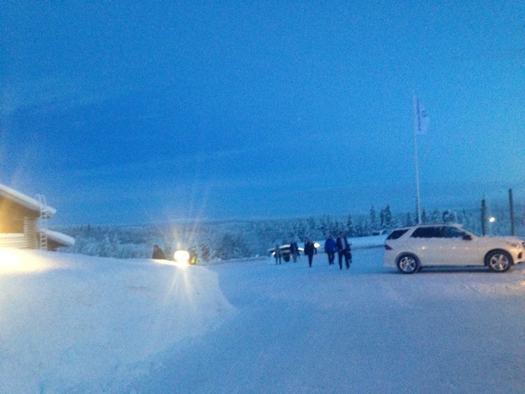 mariatiitu's tweet image. #aurora #snowbox