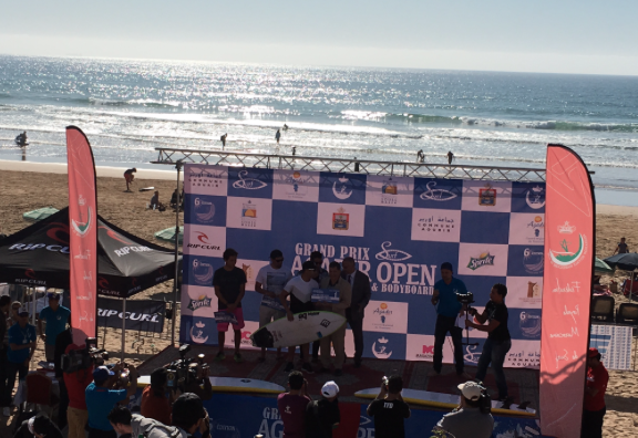 BHafidiAgadir's tweet photo. Une belle organisation sur la plage d'#Imourane #Maroc pour l'open européen de #Surf bravo aux organisateurs ! https://t.co/ZIiQTqxpYU
