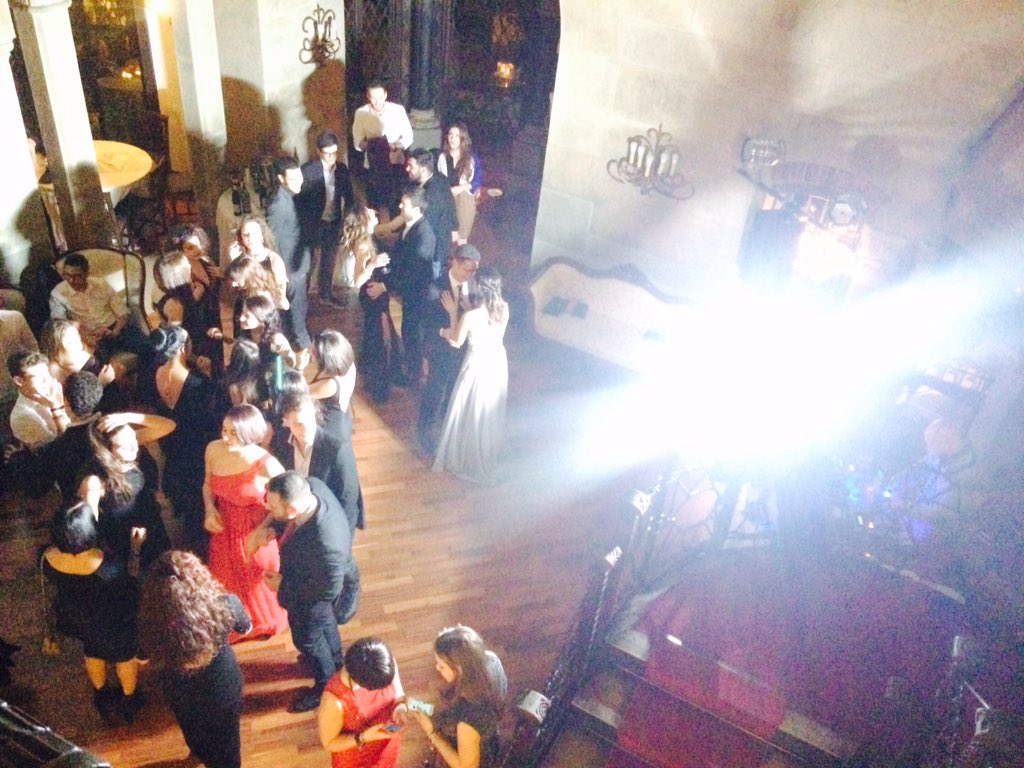 Pino_Rapuano's tweet photo. #djpinore #welcomeback in #housemusic live from #cortedeileoni #napoli ft #nextanimation
#dj #deejay #love #work https://t.co/2DrZXUvghV