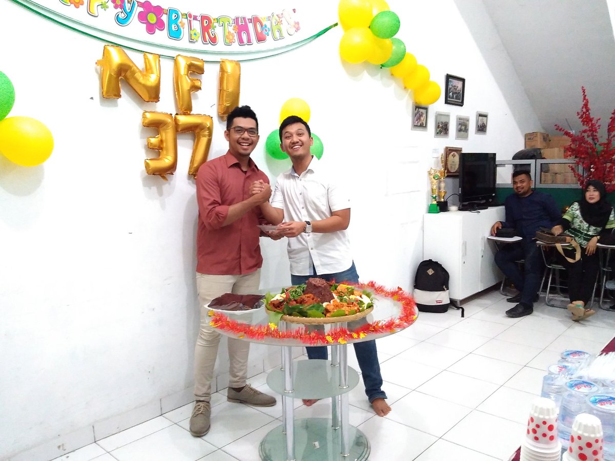 Perwakilan dari <a href="/lmen/">L-Men</a> Makassar &amp; <a href="/HiLo/">Susu HiLo</a> Makassar pada ulang tahin <a href="/nutrifood/">Nutrifood</a> ke 37