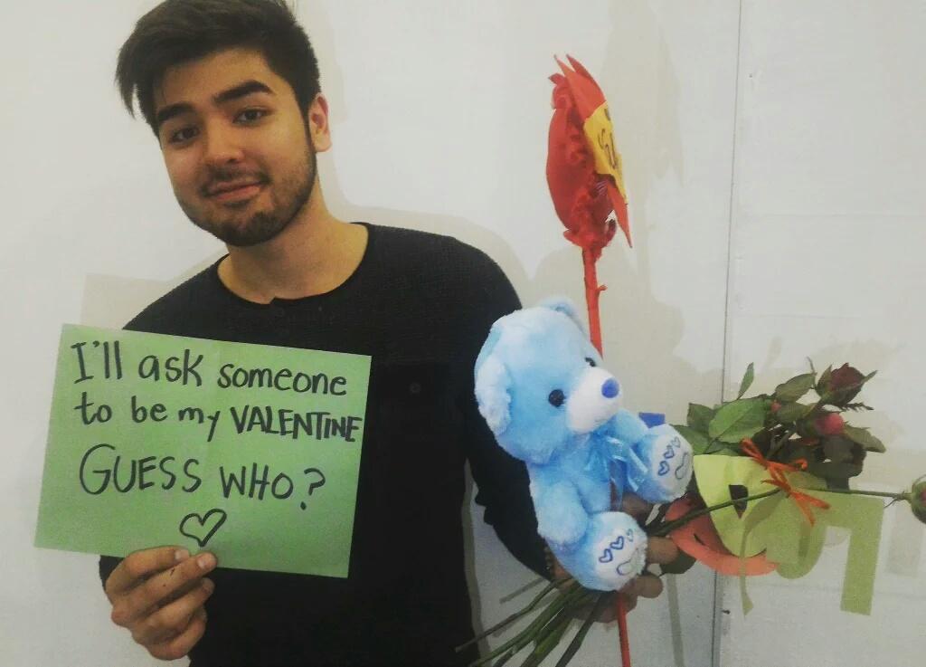 _TeamViva's tweet photo. Sino kaya ang magiging ka-Valentine ni @andreparas95? ππ #ValentinesDay
#GFFH9DaysToGo https://t.co/aUkji6La7i