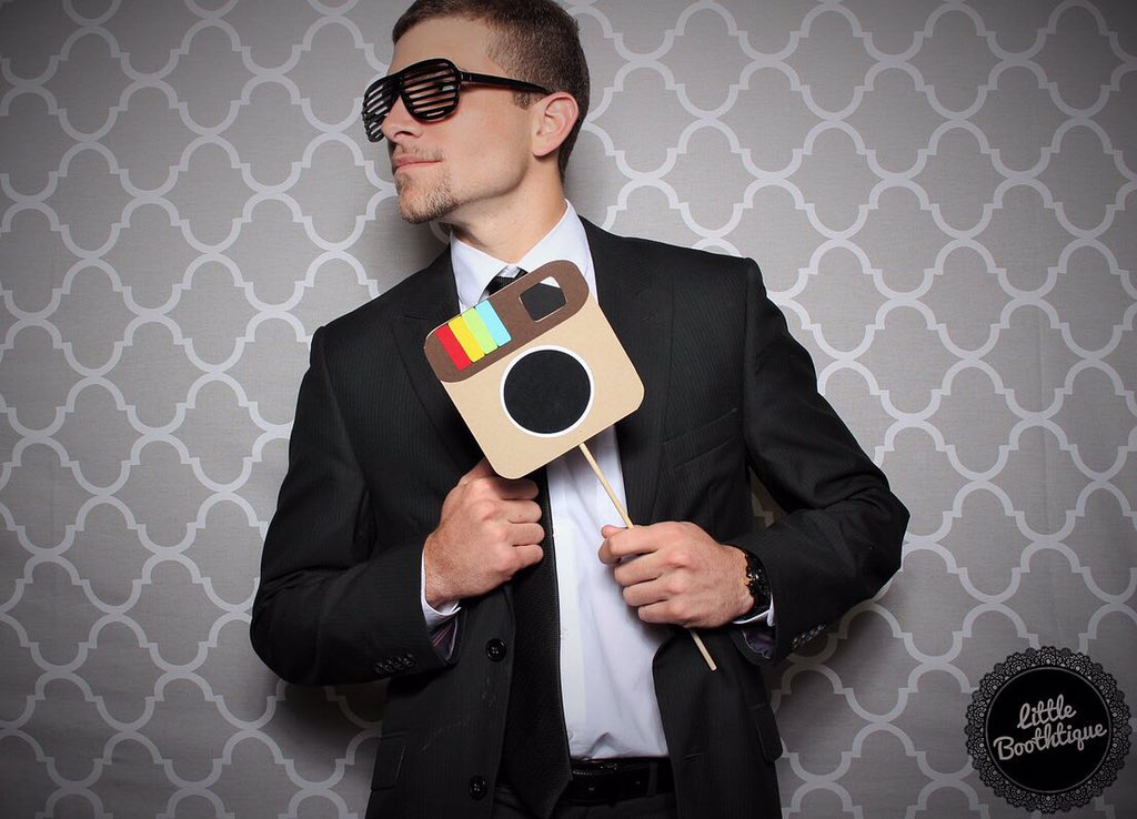 LilBoothtique's tweet photo. Justin Timberlake much? 😎 https://t.co/KYurSNeXOX