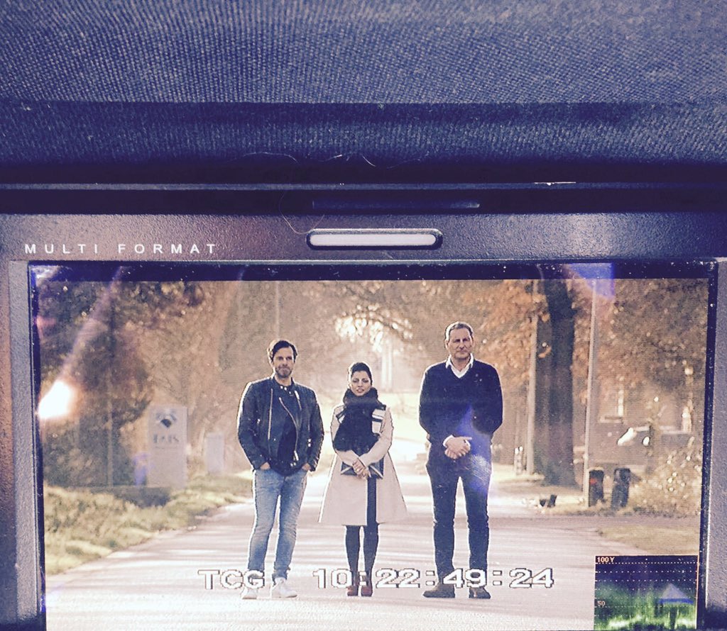 DIVINbySepi's tweet photo. Wat vinden jullie van de nieuw samengestelde jury van #mijnpopup? Cc @VTM @SergioHerman #GertVerhulst https://t.co/Hk0B6rt21P