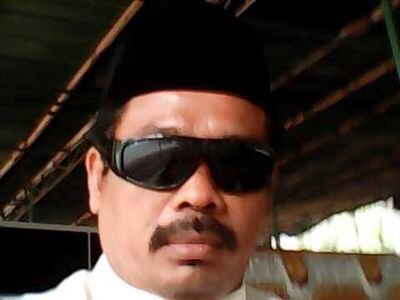saya ganteng kan?