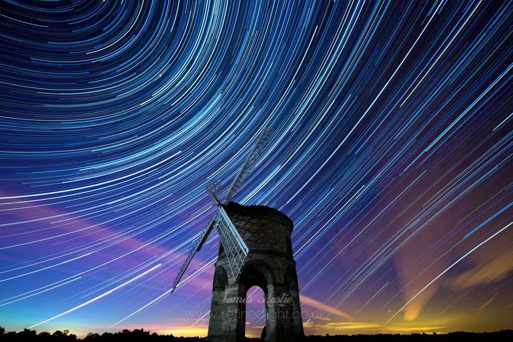 mgph0t0graphy's tweet photo. RT https://t.co/HLQ3dhDi4y 'Windmill Star Trails'

Photo Credit: James Hastie (https://t.co/24z3cqnXhZ)

#startra… https://t.co/bnRM16IRET