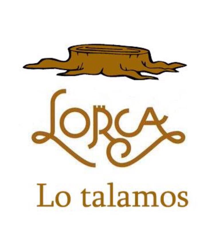 El arbolado de Lorca ha volado
los lorquinos le dan de lado
porque lo único que importa es el bordado
#ElArteDeTalar