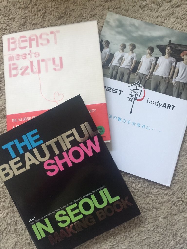 B2STrend's tweet photo. @jenny_arsenia she is selling the selca book &amp; these other goods :) she will be posting more https://t.co/TZPAIv0Ykj