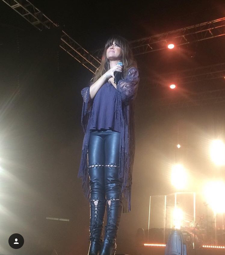 vanesamartin_'s tweet photo. Sigo emocionada Madrid...Sentí vuestro abrazo gigante y aún me dura la sonrisa. GRACIAS por taaanto, quiero volver https://t.co/kbN9TbYxDs