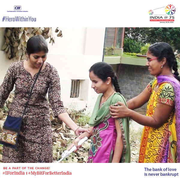 Indiaat75's tweet photo. Selfless giving to others represents one's true wealth. #IForIndia #HeroWithinYou #MyBitForBetterIndia https://t.co/6pZs6zlDtC