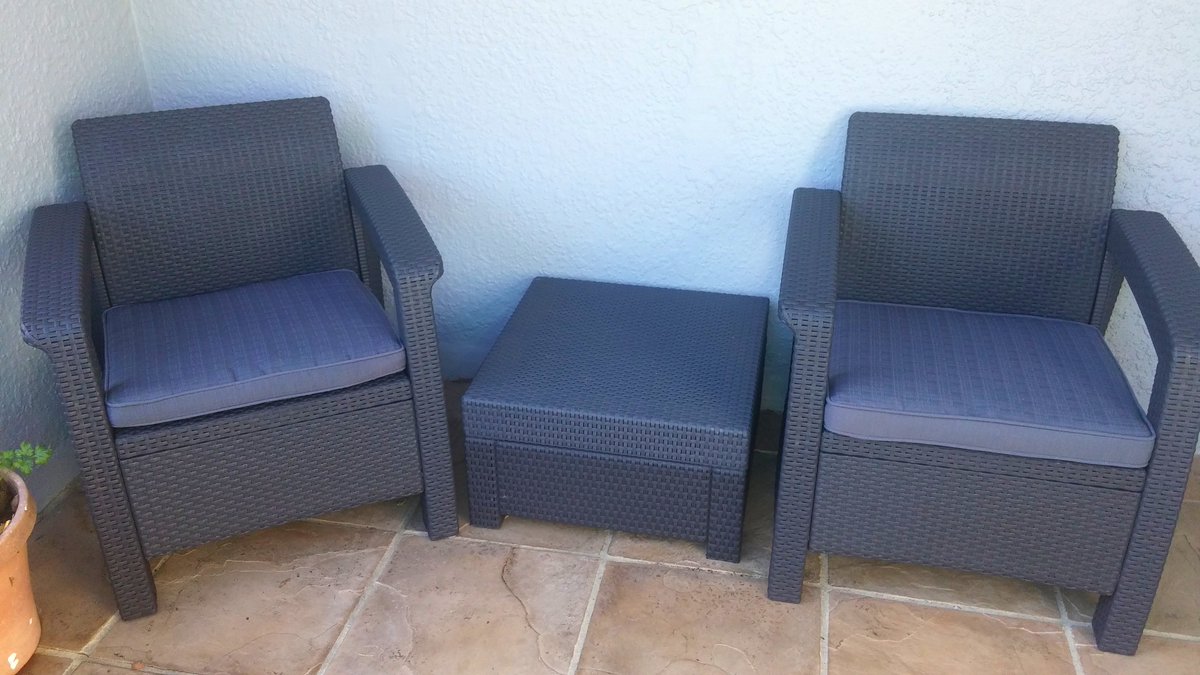 KeterSA's tweet image. Looking snazzy! The Corfu Balcony Set all ready for relaxin' on at Jono &amp;amp; Lynnae's home. Thanks for sharing with us!