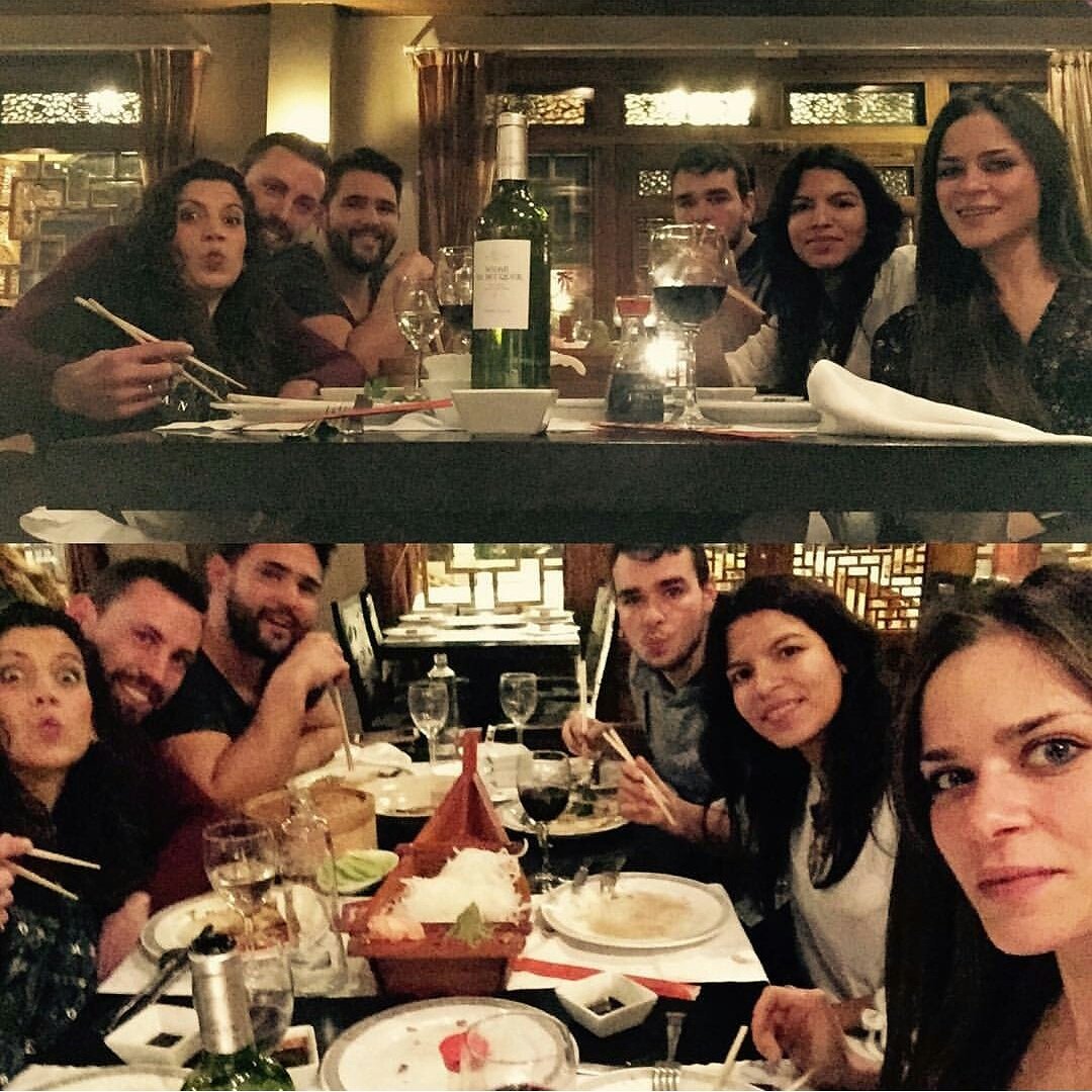 lorenadb28's tweet photo. Noche de shusi, vino y buena compañía!!!! https://t.co/adKcz1cd8T