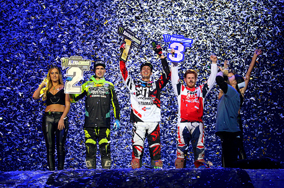 RockOilNews's tweet photo. Great result for @adam_chatfield @hondaracingmx @DT858689 at the @ArenacrossUK this past weekend.... https://t.co/cgjmNGpz1L