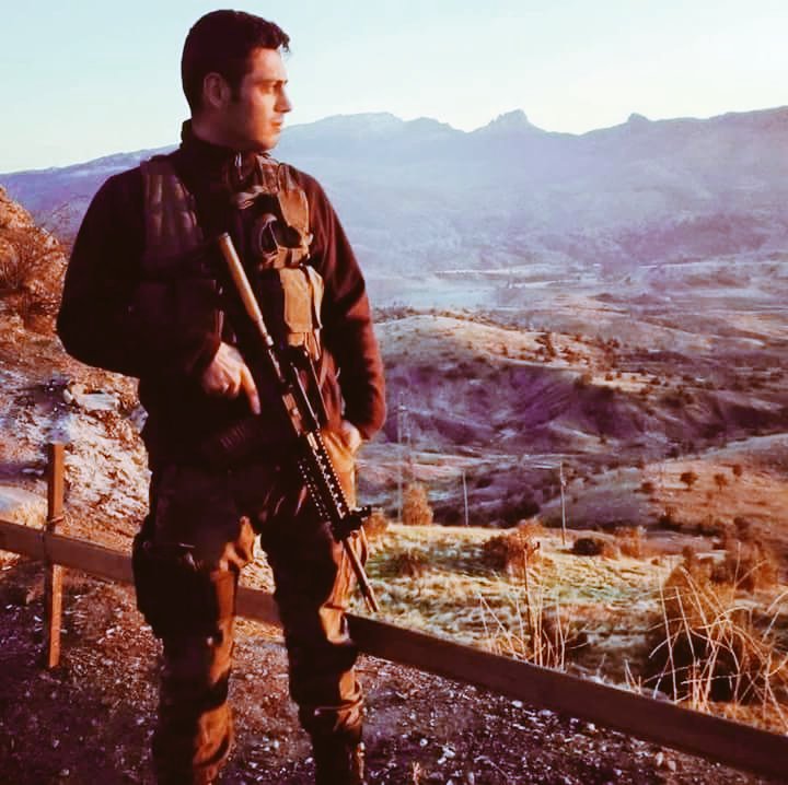 HarisGonca's tweet photo. Şehidimiz Ömer Güney'e Allah'tan rahmet diliyorum Ailesinin ve milletimizin başı Sağolsun Mekanı cennet olsun. https://t.co/hNmbr62PaU