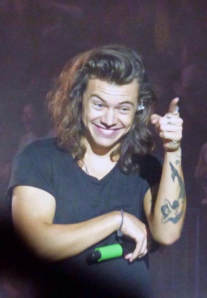 Nathy_Stunt's tweet photo. 22 years old with the 💙, love and purity of a child. Always will be our little 👶🏻! 🎉🎈#HappyBirthdayHarryStyles😍 https://t.co/lnWwSil10K