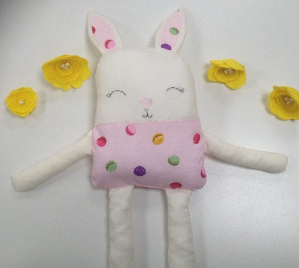 karendelahunty's tweet image. Getting things ready for our #springwindow!  #comingsoon :)