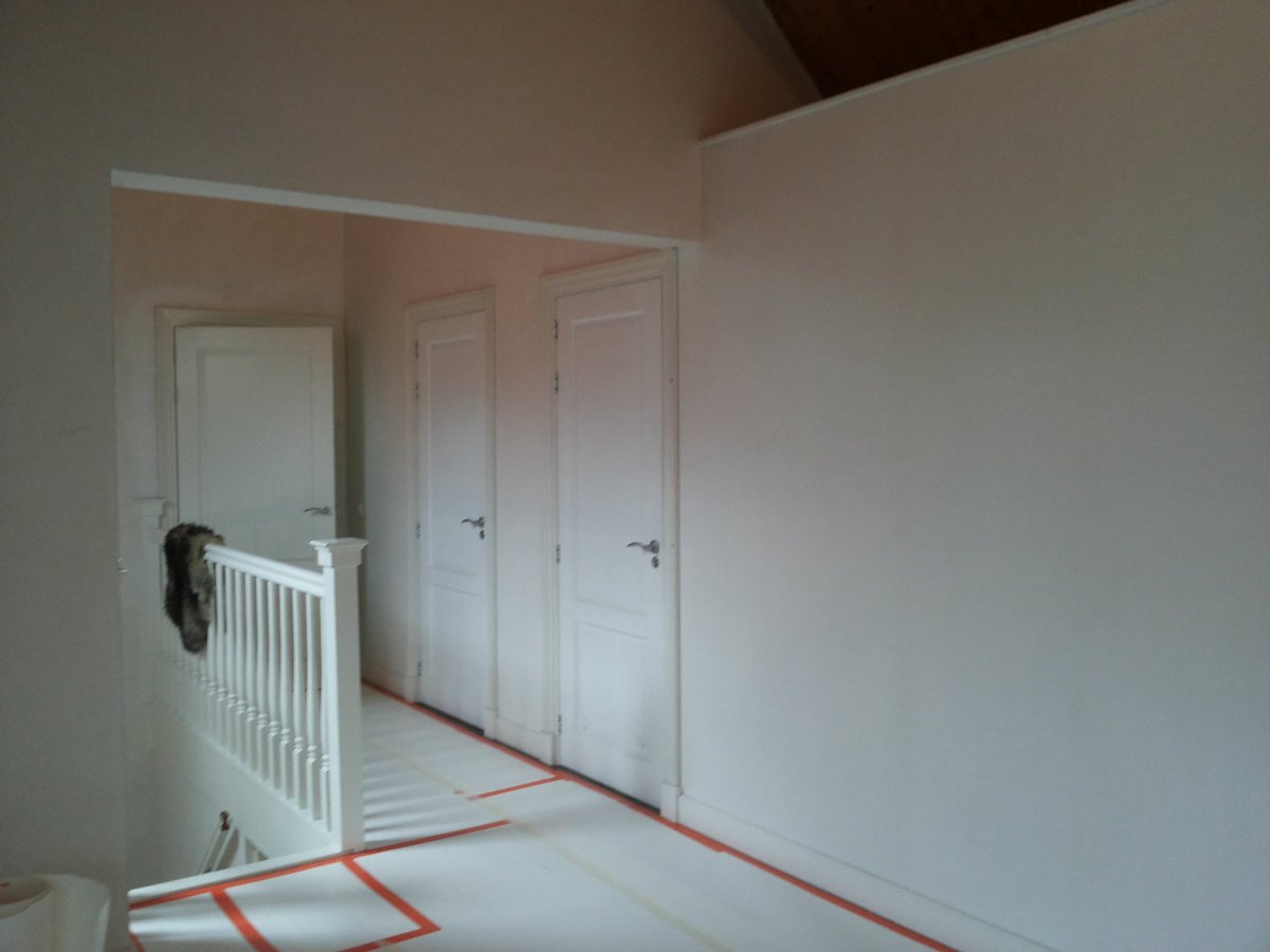 Vandaag gestart met een mooie  Binnenklus.#spuitwerk#schilderwerk