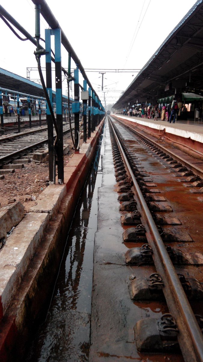 DRMKhurdaRoad's tweet photo. A view of Bhubaneswar station. https://t.co/shpDjh5HeC