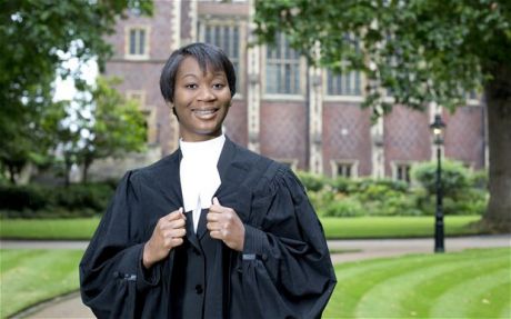 BamaIntrovert's tweet image. #BlackHistory Moment 
18yo Gabrielle Turnquest is the youngest person OF ALL TIME to ever qualify as a lawyer.