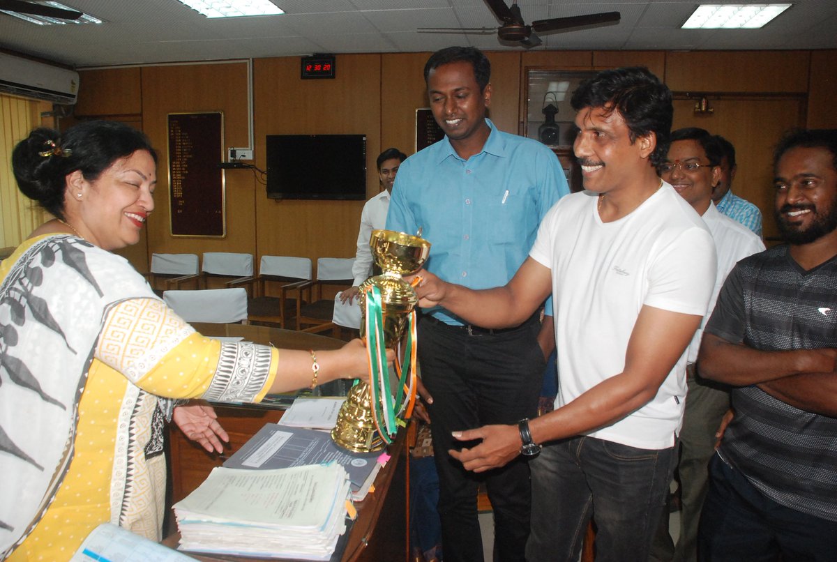 DRMVSKPSCoR's tweet photo. @eastcoastrail @RailMinIndia  Waltair Division won Inter Divisional shuttle badminton cup held at Sambalpur https://t.co/NDUHB365Dt