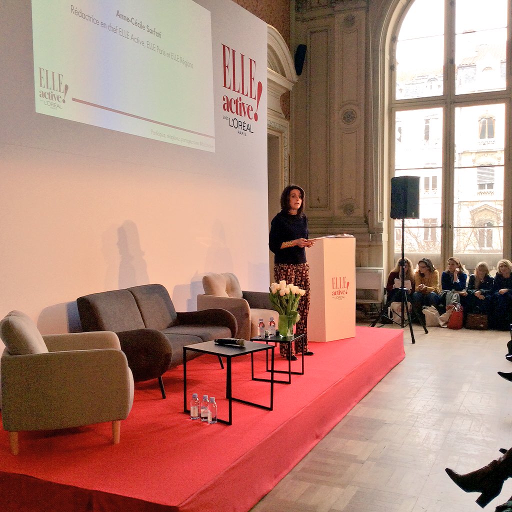 ELLEactive's tweet photo. .@ACSarfati heureuse de retrouver les lyonnaises pour ce deuxième volet de #ELLEactive Lyon https://t.co/lniZx6KKuG https://t.co/7l6JNc9XCr