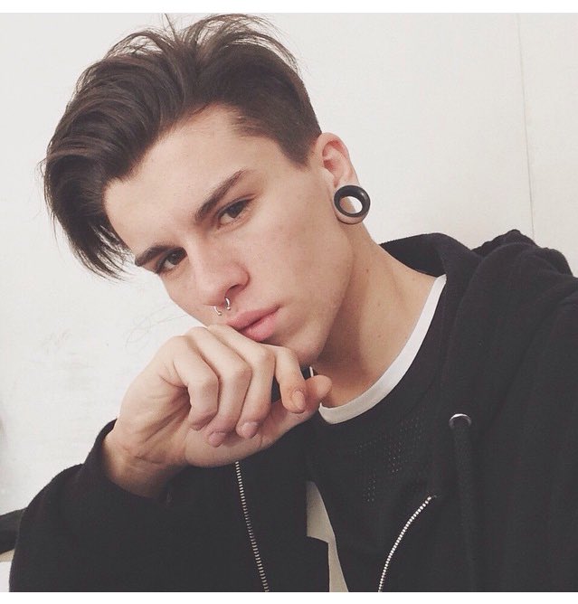 Näthan ✝ (@grxveyxrd) on Twitter photo 