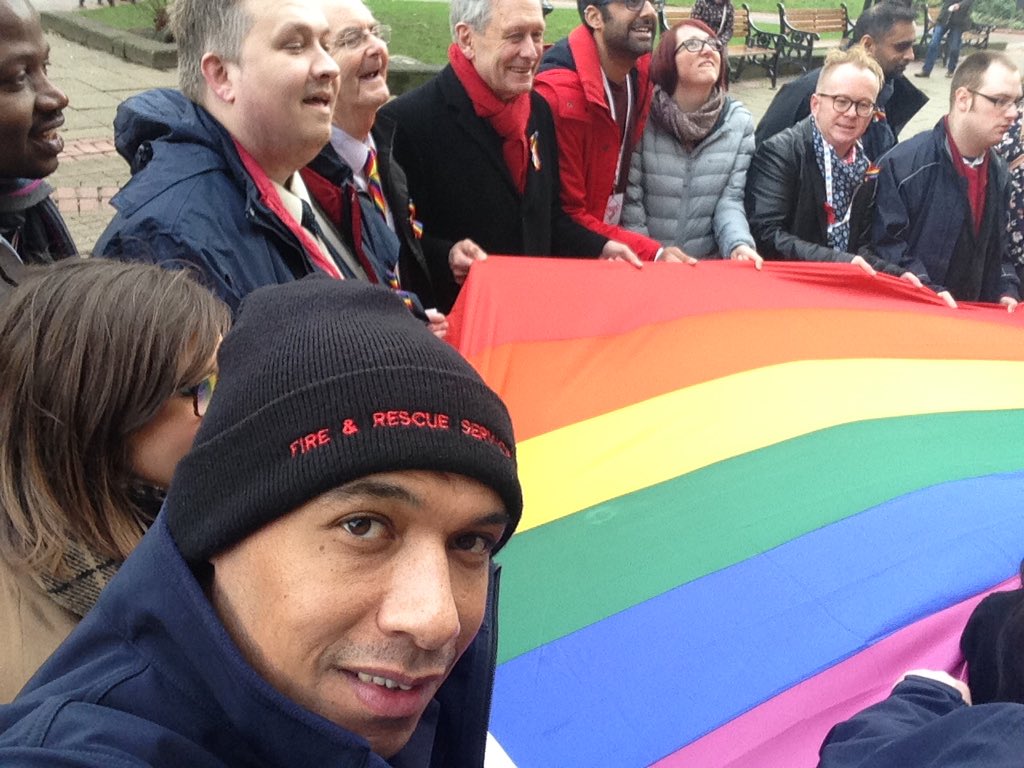 CraigHallam176's tweet photo. @EQUALSleicsfire @LFRS_shOUT @LeicsFireRescue @CityMayorLeic more pics at town hall #LGBT https://t.co/3uzye68vXe