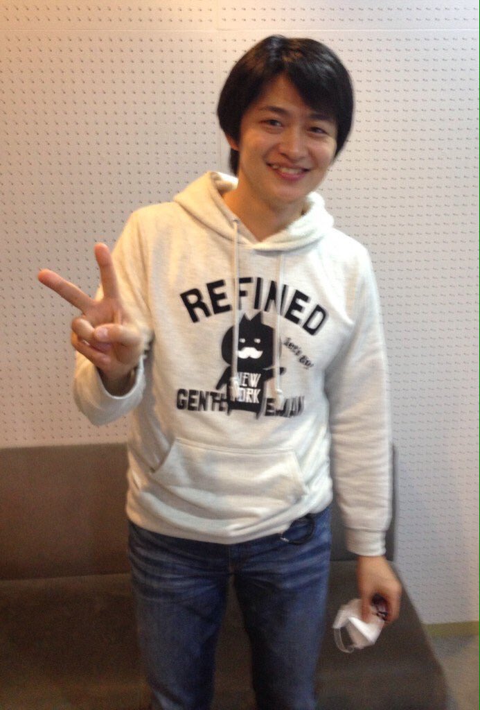 下野さんのプライベートや裏方での写真が欲しい…だけど下野さん自撮り