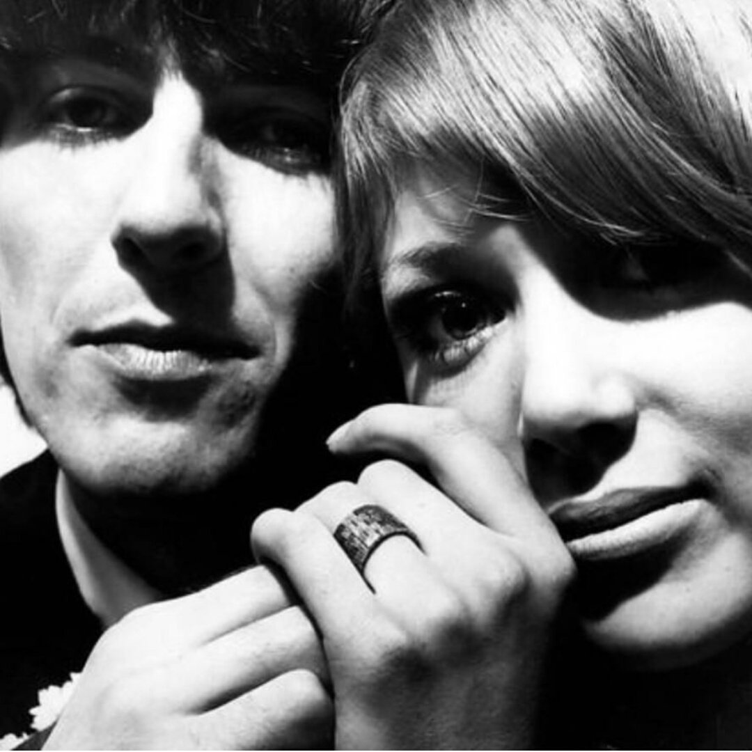 Ratracemargate's tweet photo. #ModCouple #Monday George Harrison & Pattie Boyd https://t.co/x9IEHmp1o3